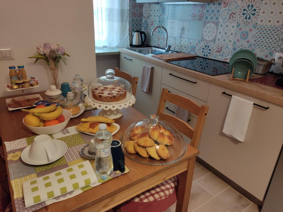 B&B A Casa Di Carla Castelsaraceno Экстерьер фото